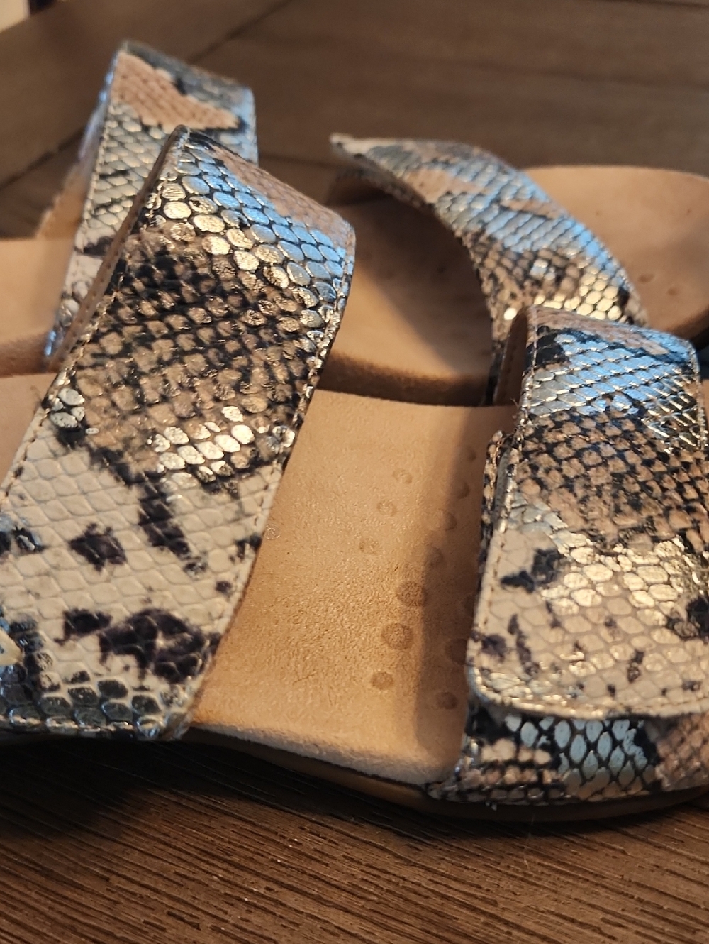 Vionic Slide Sandals - Picture 2 of 5